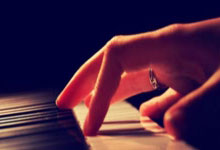 黑白体育：[欧冠]F组第1轮：巴黎圣日耳曼2-0多特蒙德 集锦.